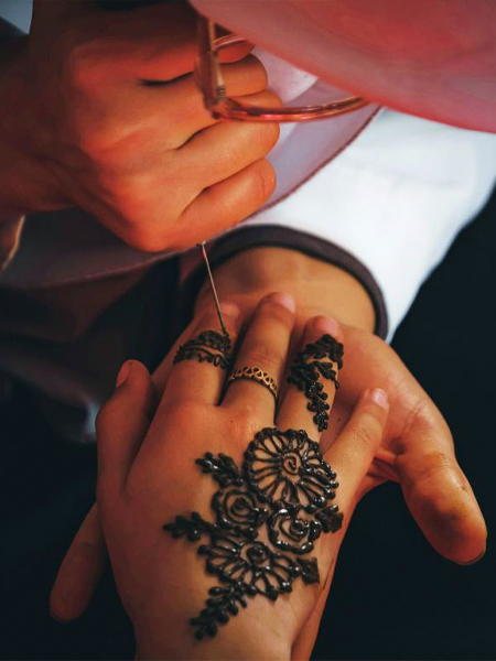 Modern henna art